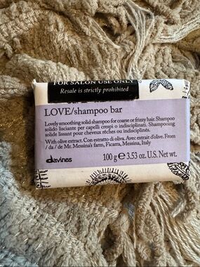 Davines LOVE Solid Shampoo Bar